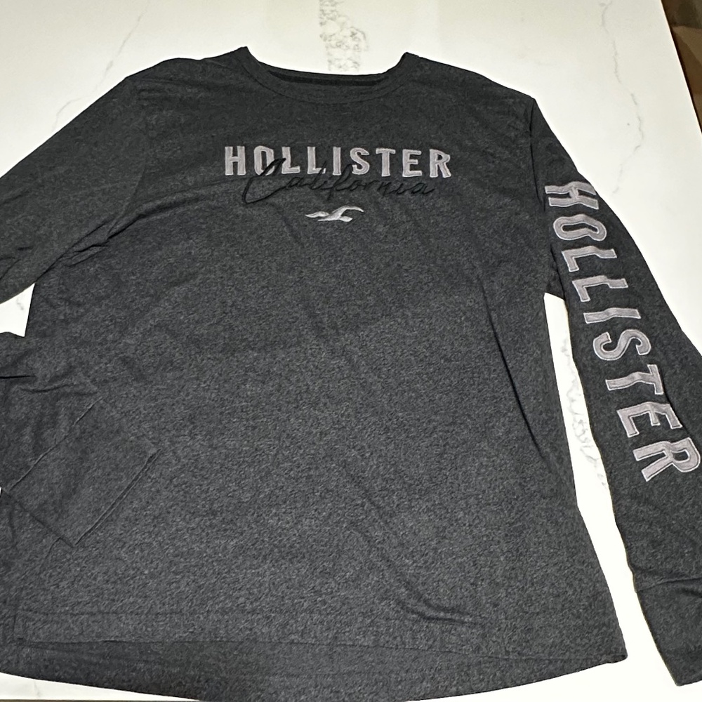 Hollister Dark Gray Long Sleeve T-Shirt - Size XL